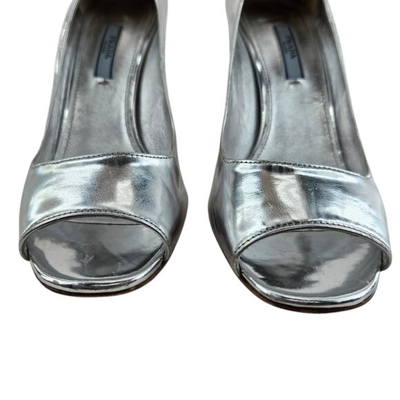 Prada Pumps Women 8.5 38.5 Authentic Metallic Silver Leather Block Heel Peep Toe - Picture 4 of 16